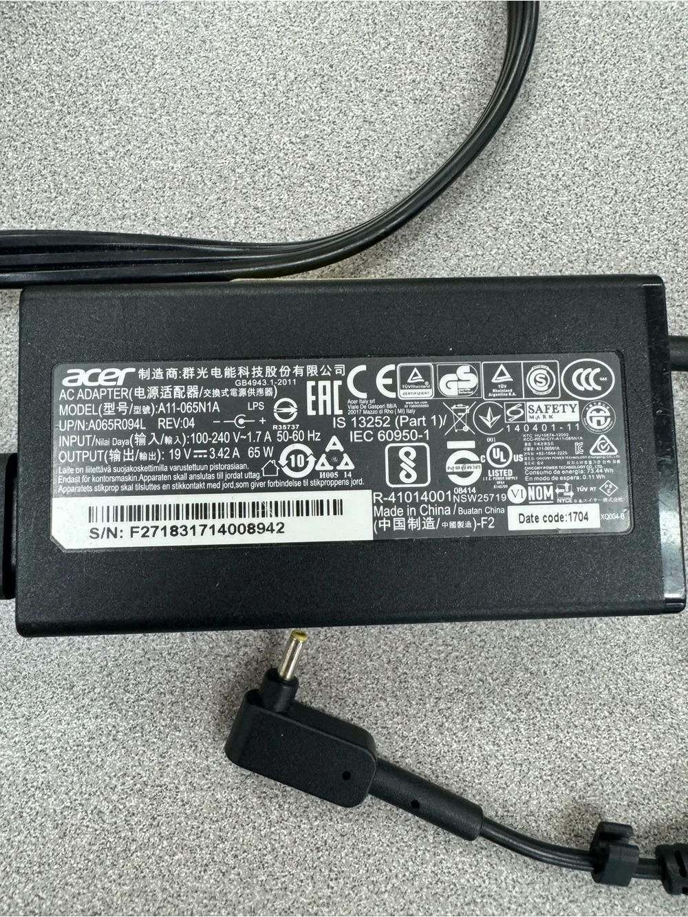 Acer Black AC Power Adapter with Right-Angle DC Plug-Chromebook